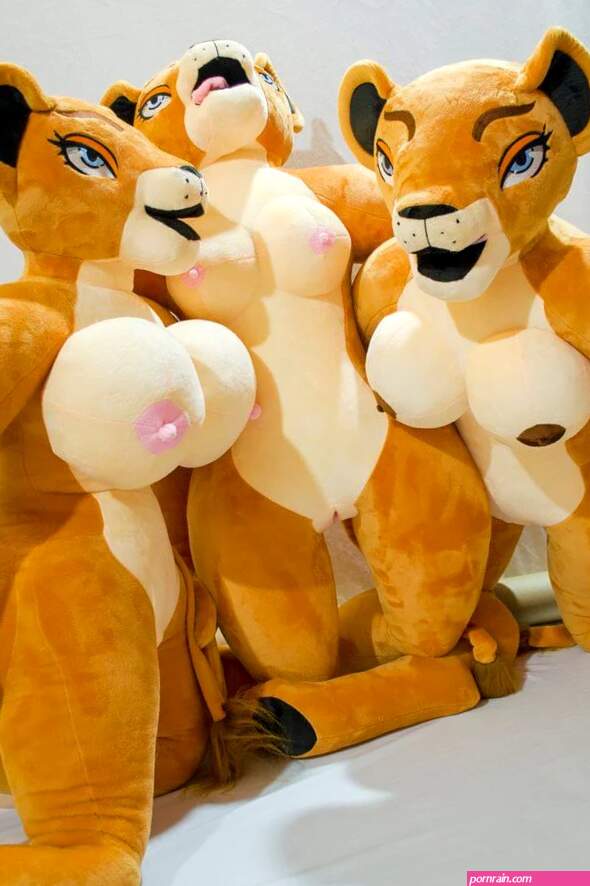 Kinky Furry Love Doll The Lioness Plush 160cm