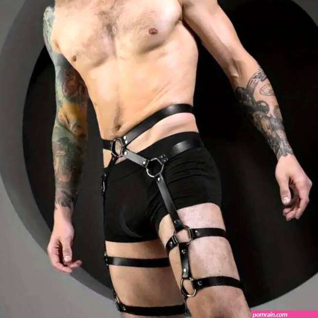 Mens Sexy Body Harness Belt Faux Leather Punk Gothic Leg Ring SM Bondage Garter Lingerie Sex Toy Male Flirting Clubwear Costume