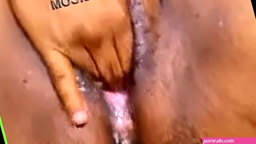 She got a wet pusy