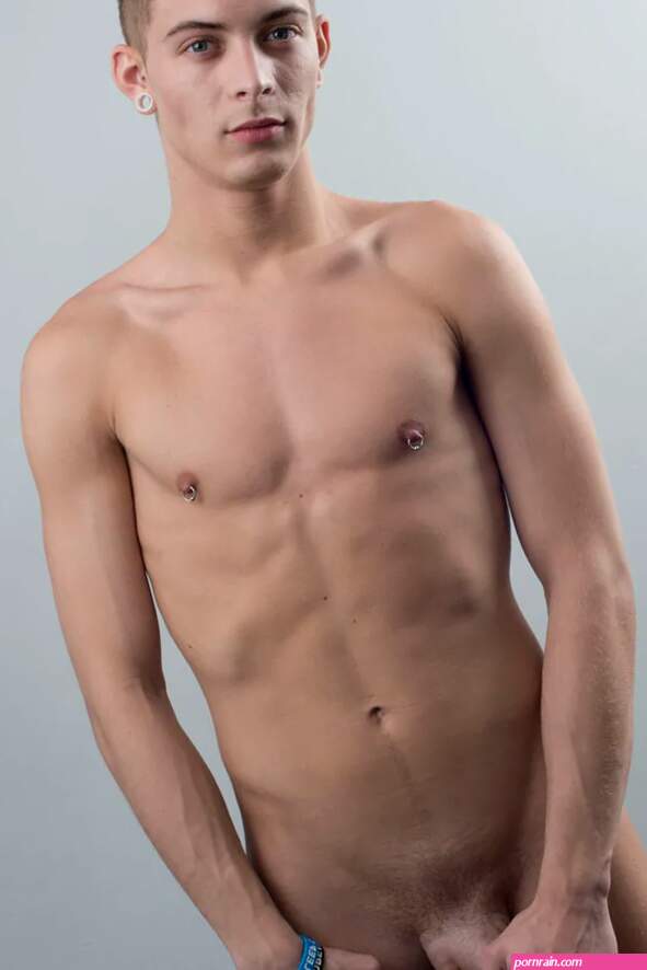 Kenzo b naked