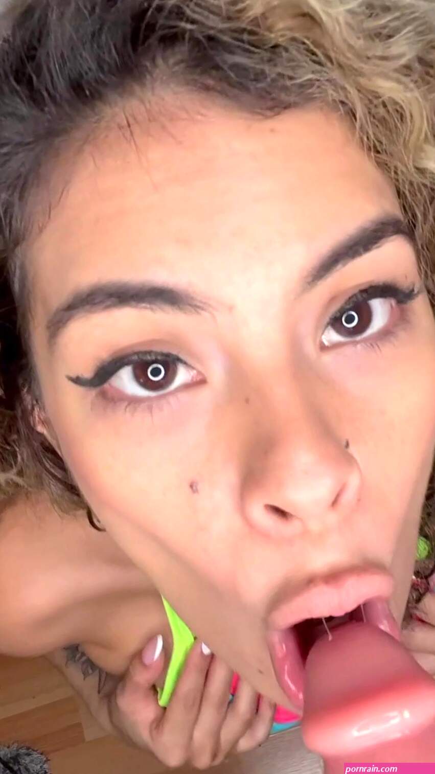 RachelleM0re