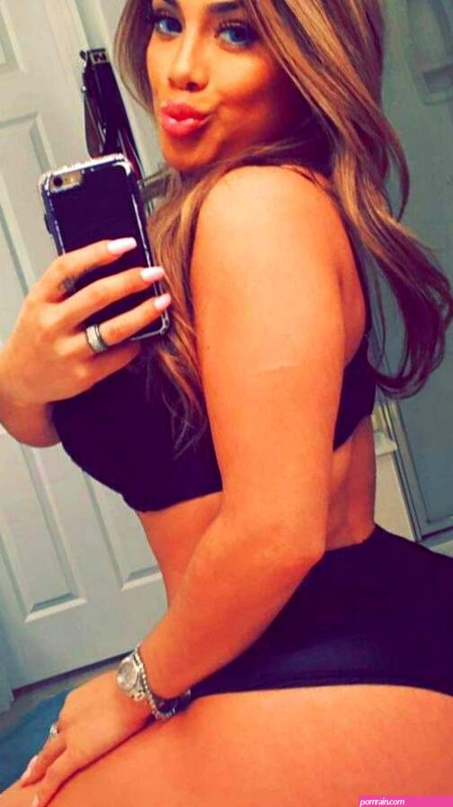 Pin by ho tyMcK Co teZ on BootySelfies Booty Bikinis Sexy