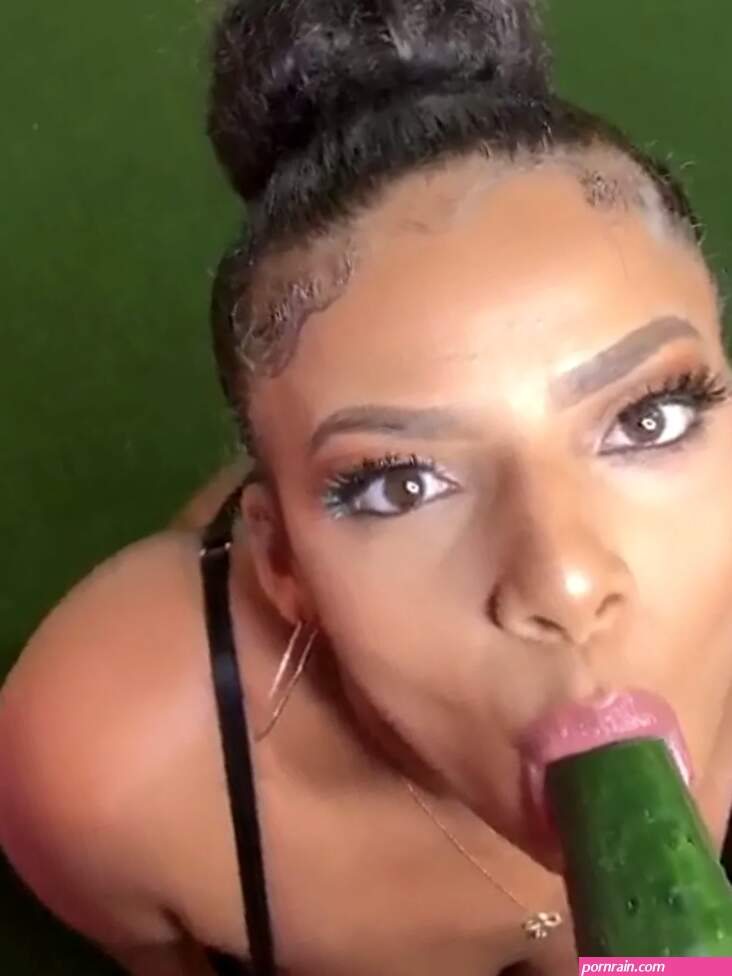 Kkvsh blowjob
