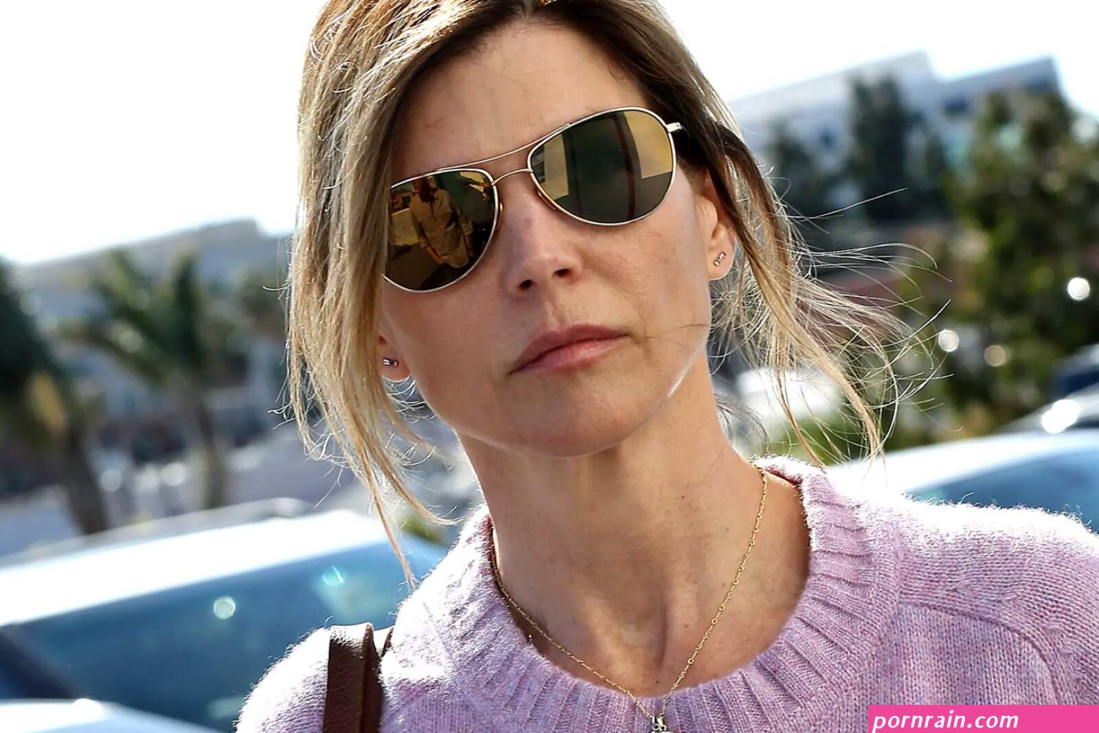 Lori Loughlin hit with new bribery charges in college admissions scandal