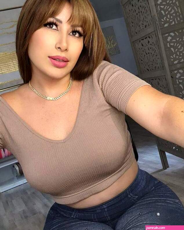 Sensual video de La Maestra de TikTok ya supera los 2 millones de reproduccion