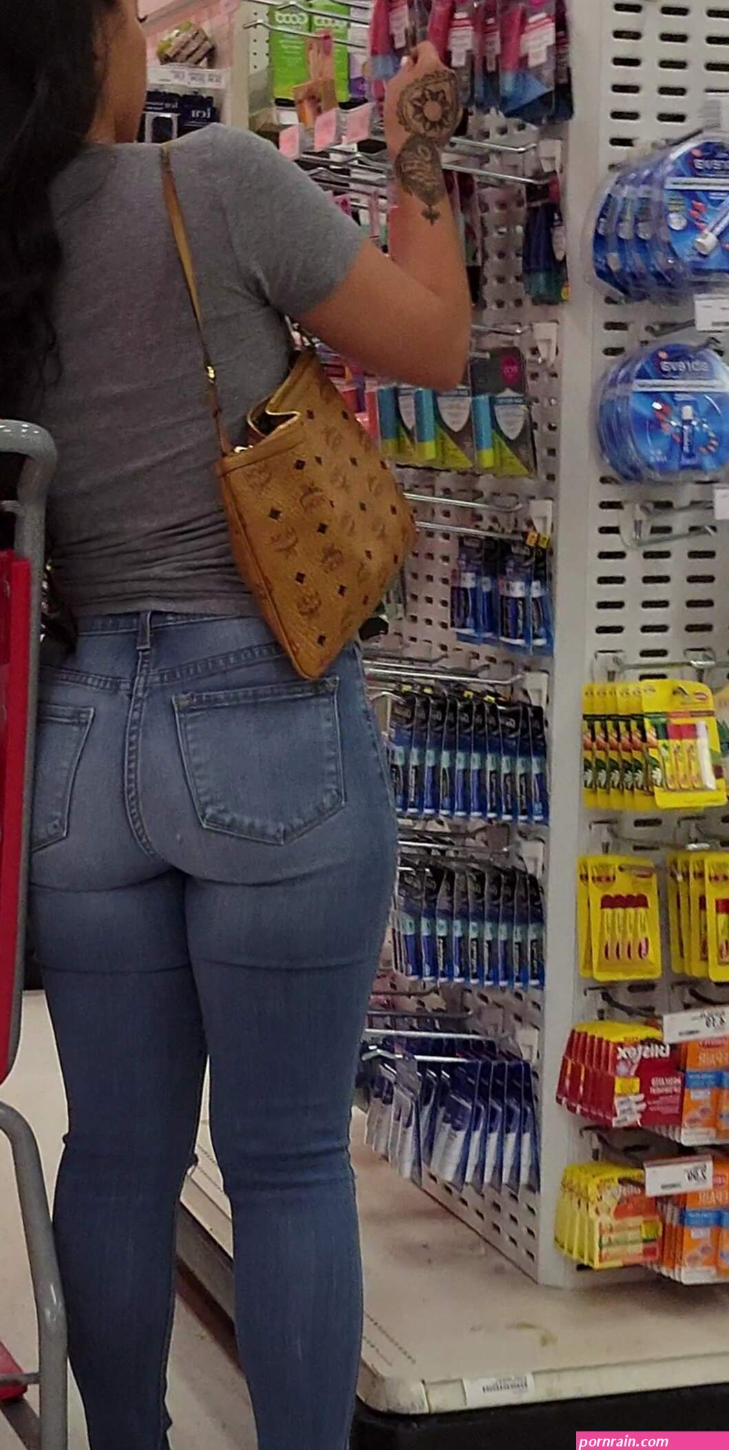 Slim sexy mom in jeans
