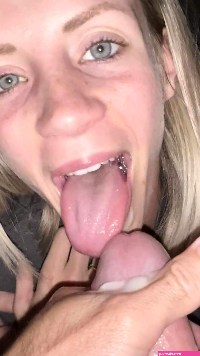 Homemade Amateur Blonde Blowjob at DrTuber