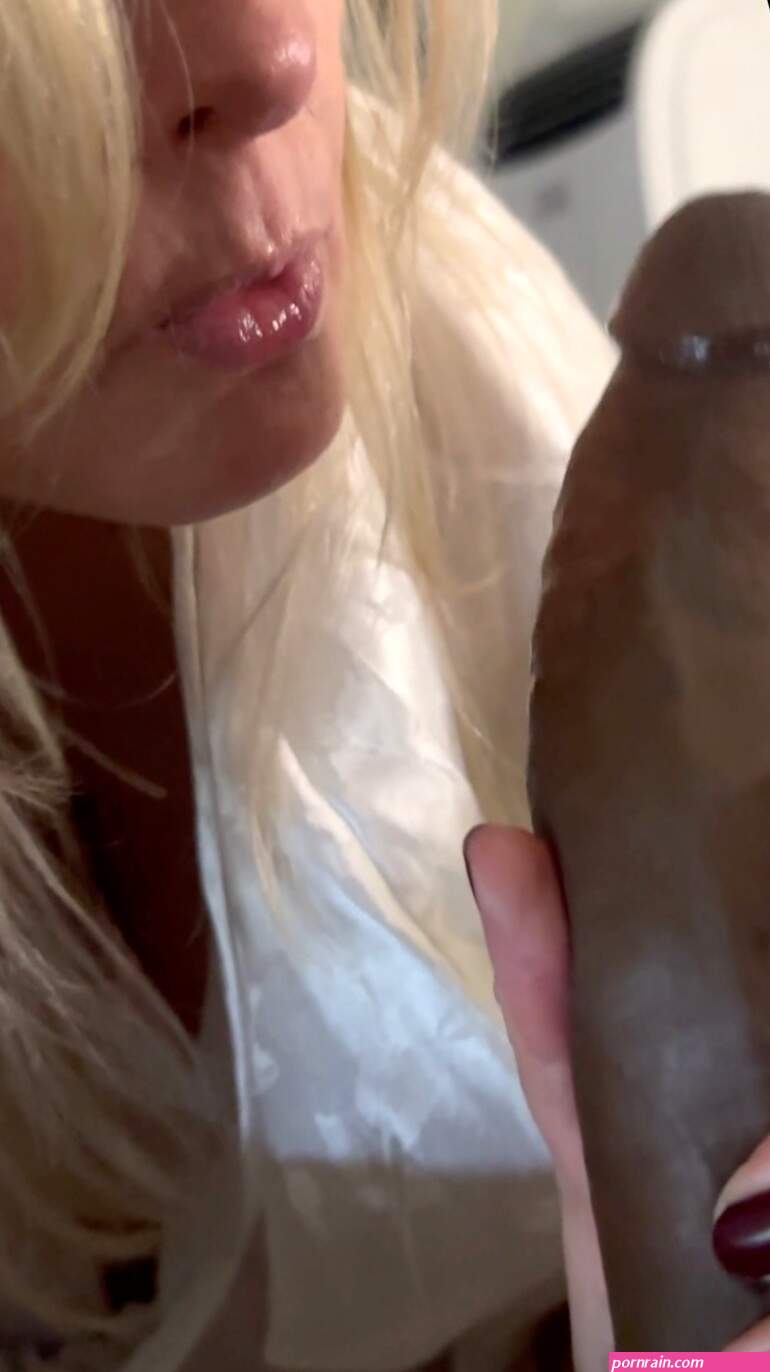 Pic. Blonde Blowjob Cocksucking Bbc Pov 126754B
