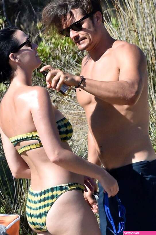 Ghim trên Katy Perry