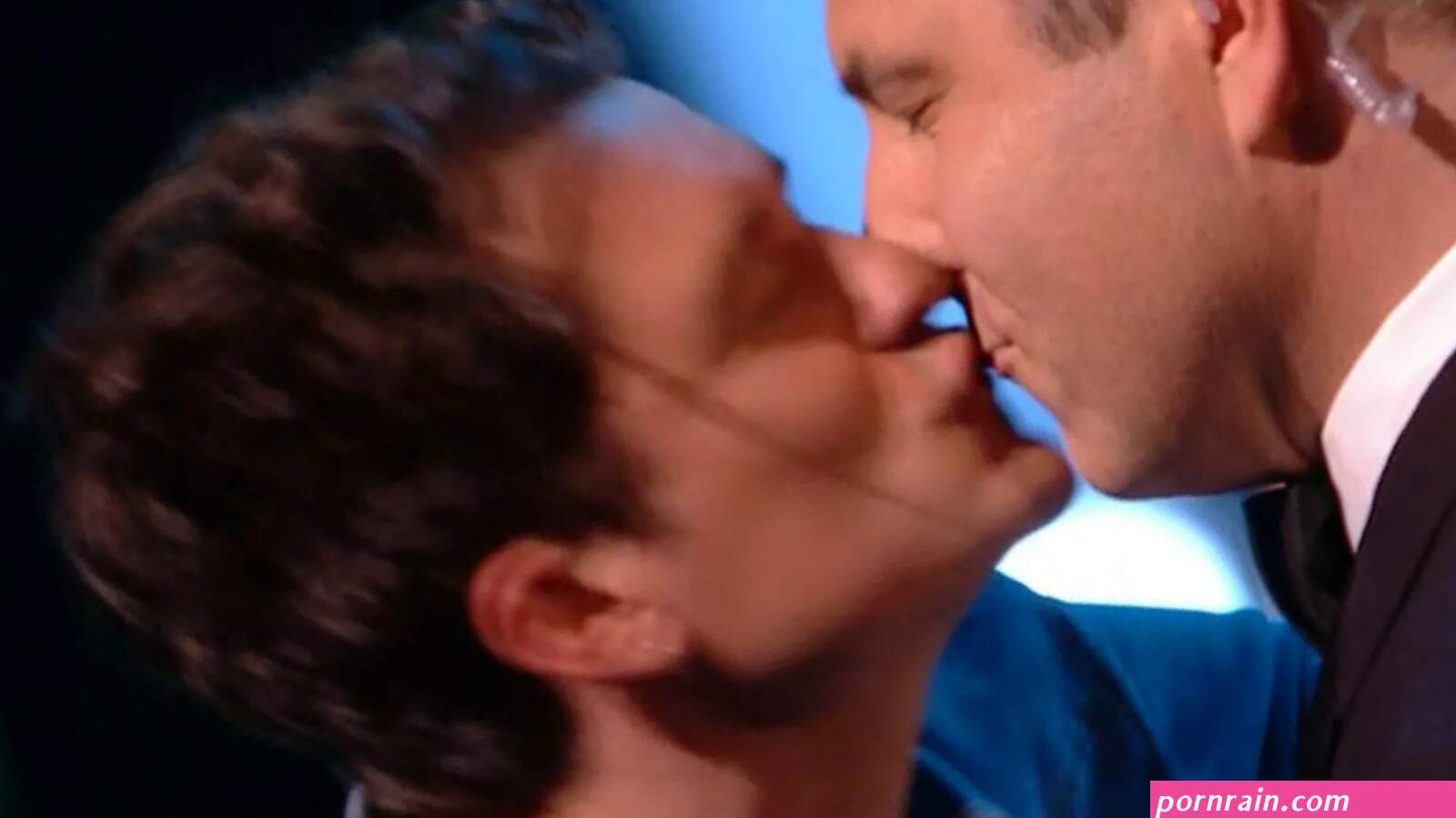The most iconic kisses of all time