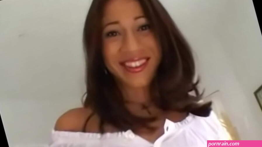 Latina teen analized