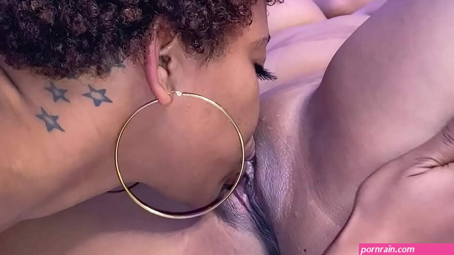 Ebony babe Licking and Sucking my Big Clit till Orgasm