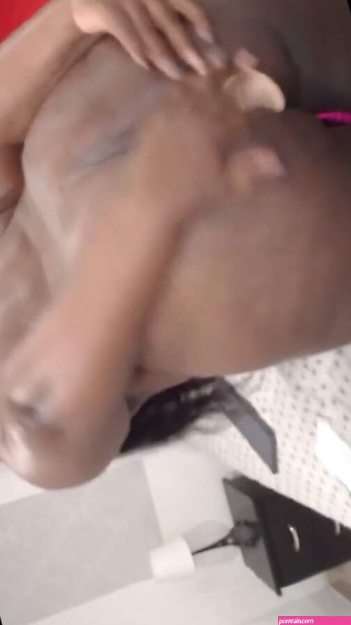 Ebony mature dirty anal