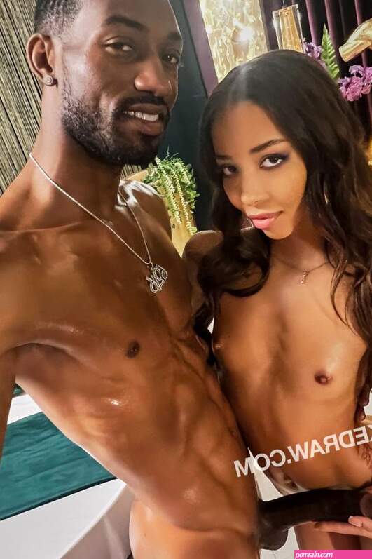 Curvy sex with Lia Lin
