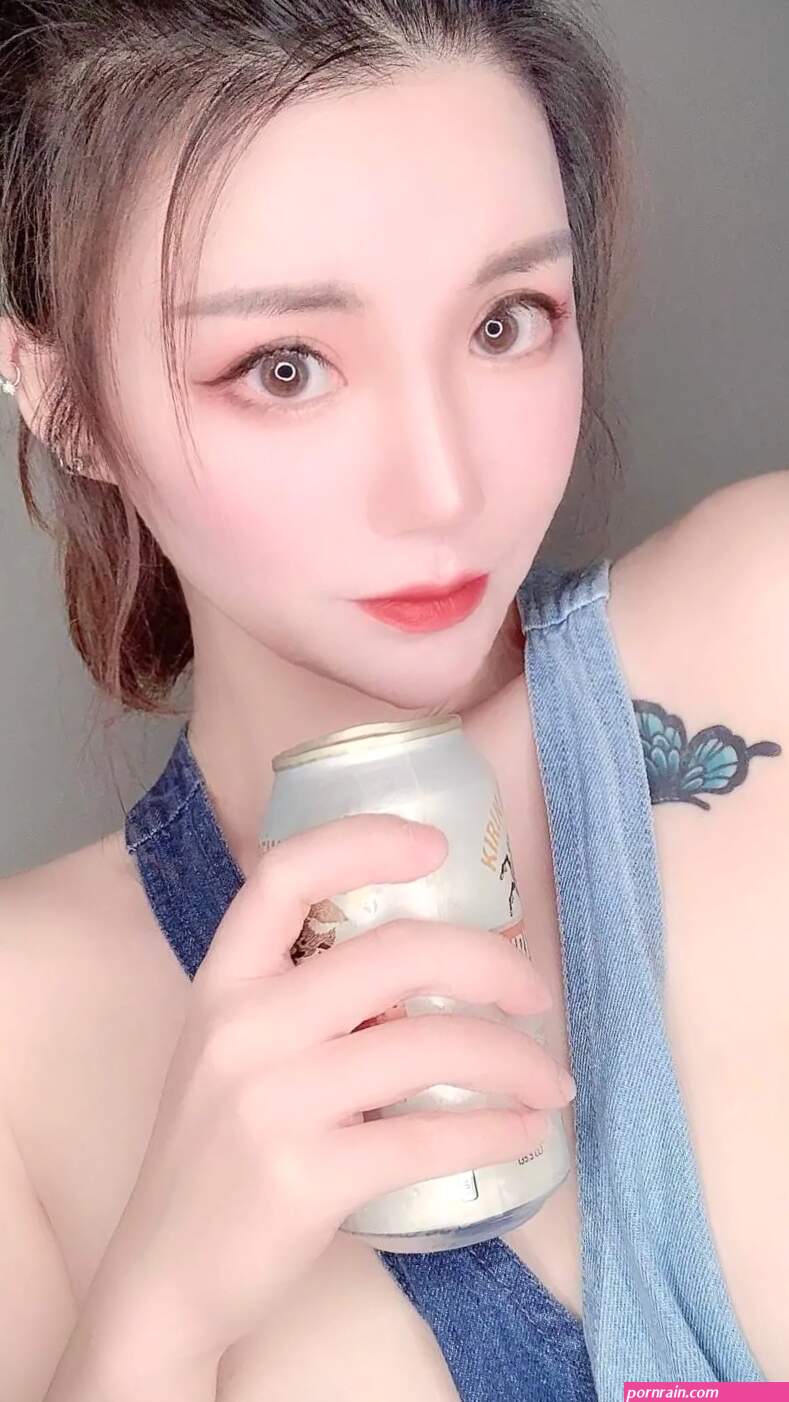 OnlyFans Welfare Girl Nicolove Twitter Collection VIP Exclusive 1 100P