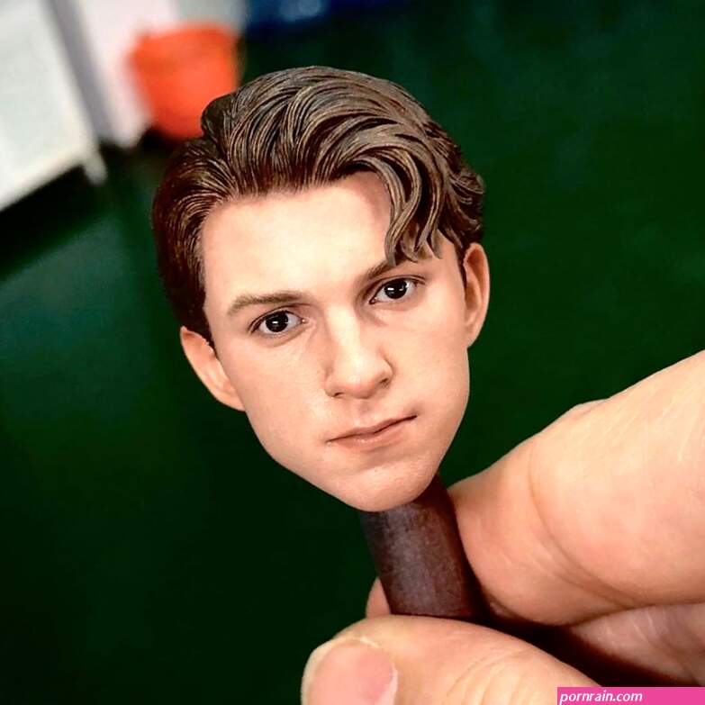 HT. Hot Toys Spider-Man Far From Home Ungraded Suit