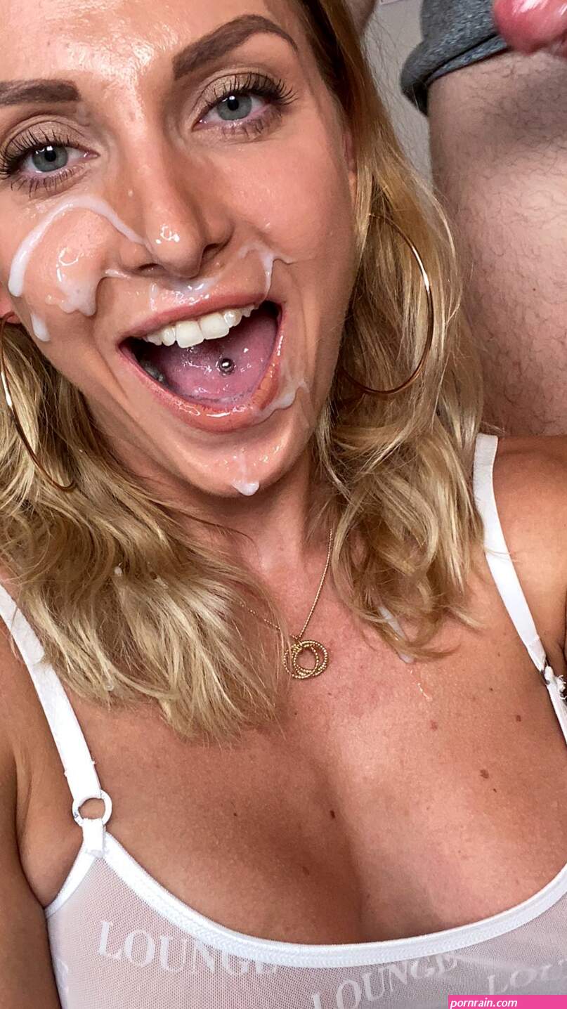 Porn-Art-Curator on X: Thats the spirit VictoriaMay89!! Fuckin gorgeous!!