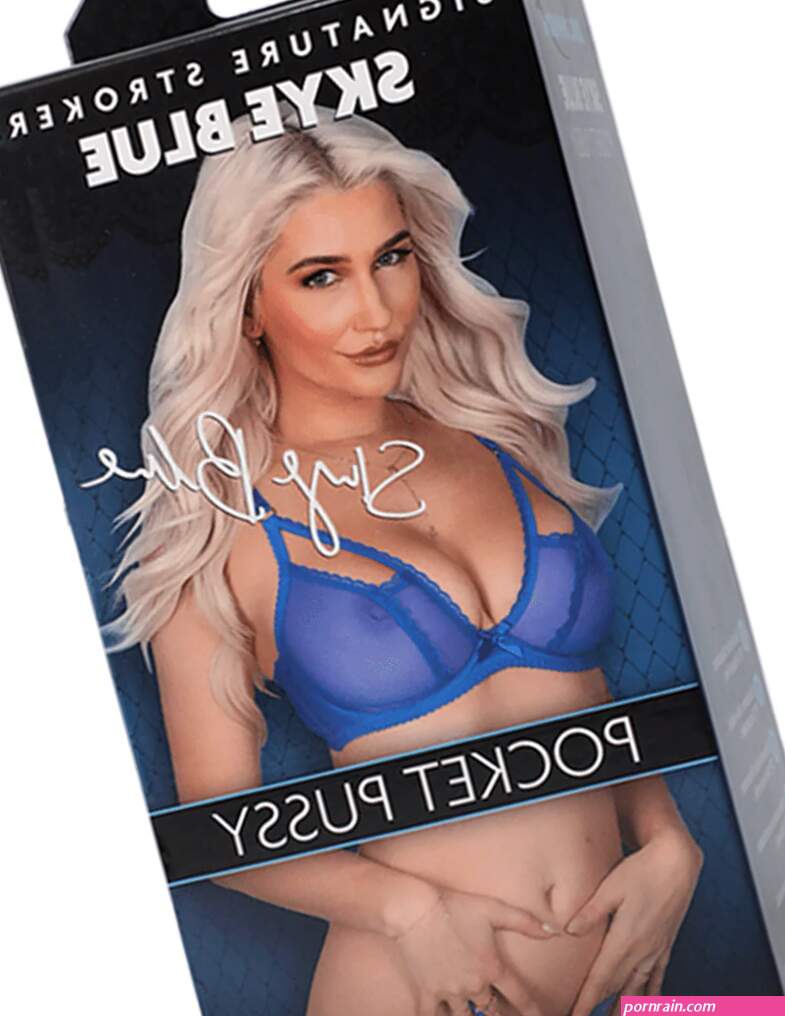 Signature Strokers Skye Blue Pocket Pussy