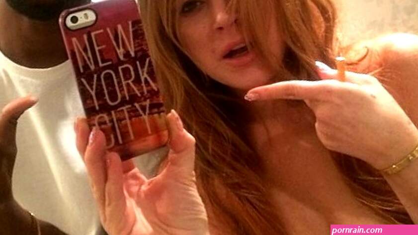 Lindsay Lohan postet Oben-ohne-Foto auf Instagram