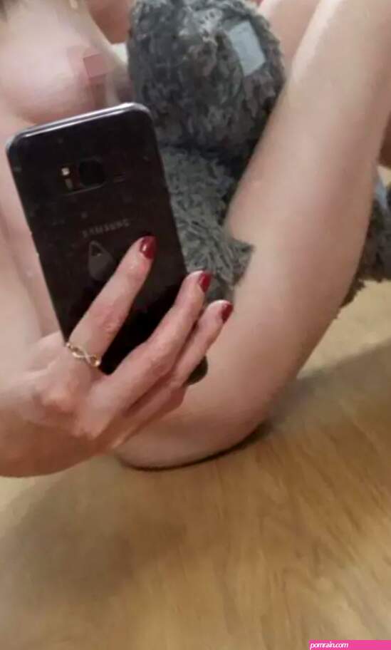 Por error publicaron la selfie de una mujer desnuda en el Instagram del ejército ruso y gener todo tipo de versiones