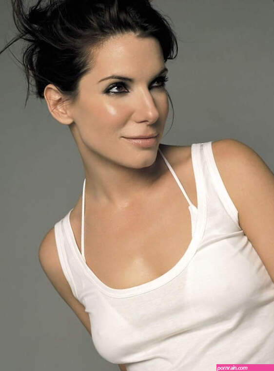 Sandra Bullock joins the milfs club