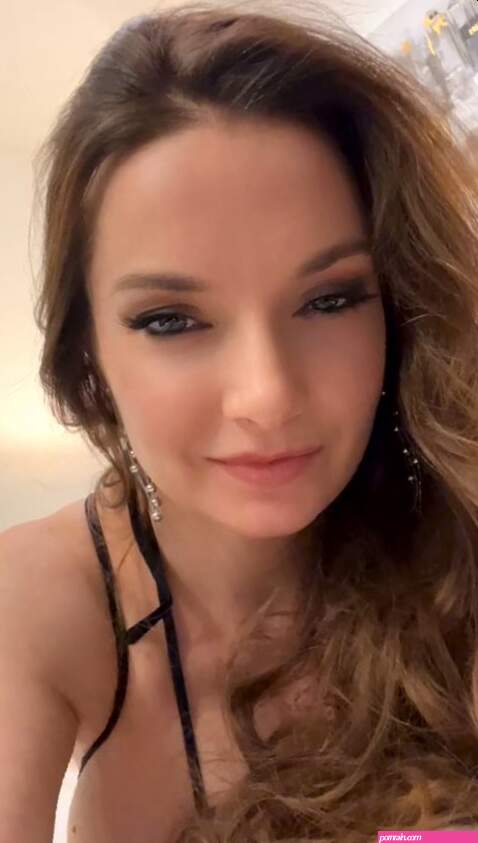 xeniacrushovas video Tweet