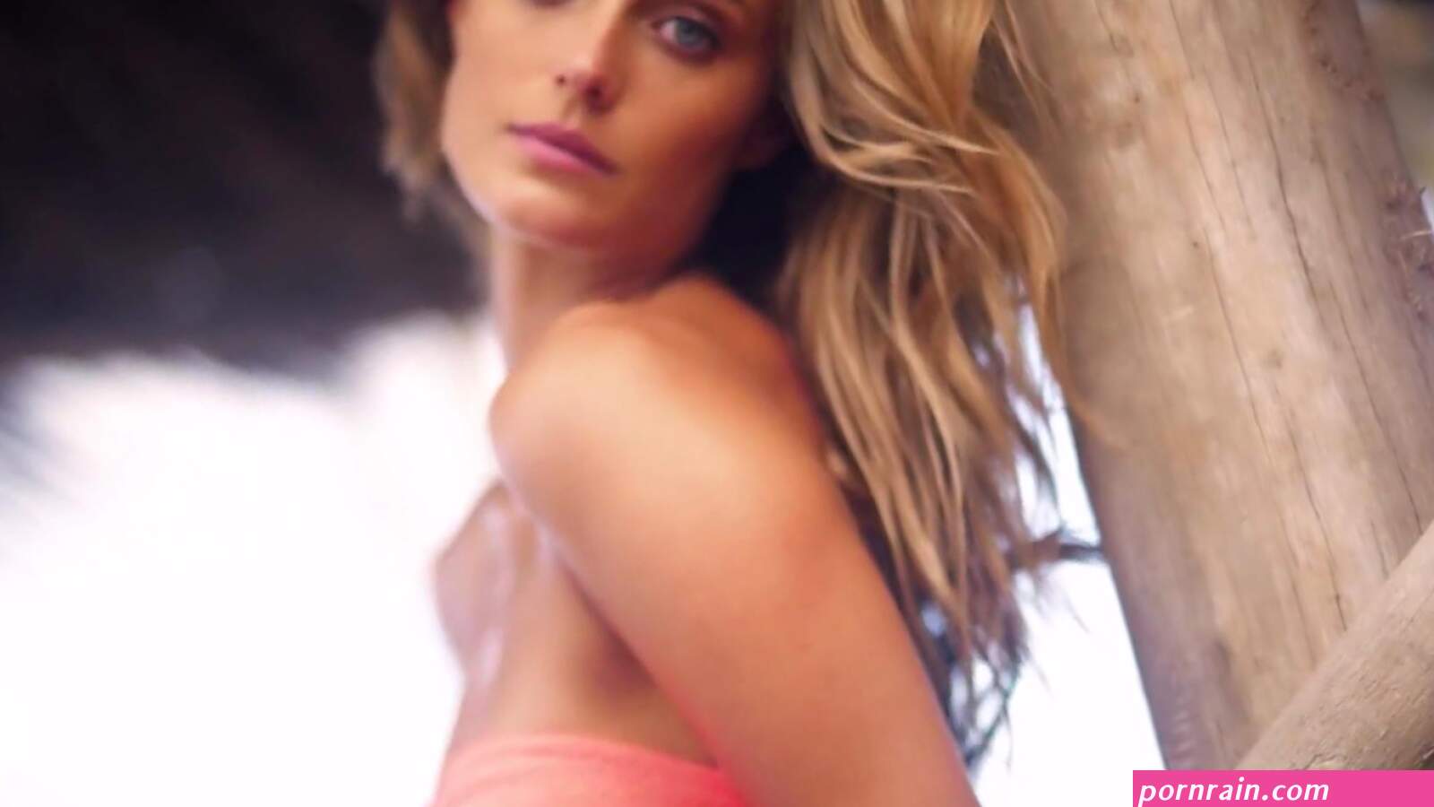 Kate Bock Sexy