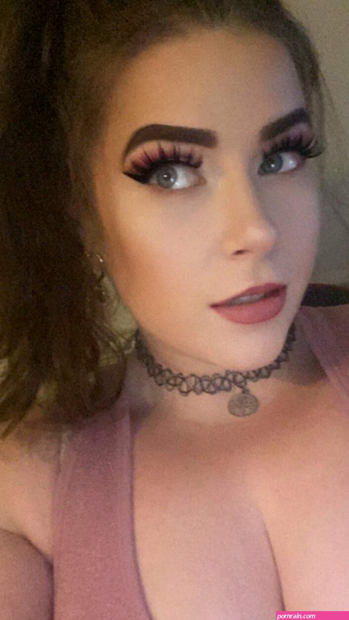 Ameliaskye98 Nude OnlyFans Leaks