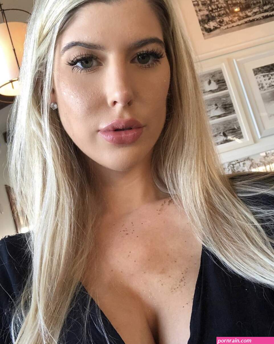 Andie adams