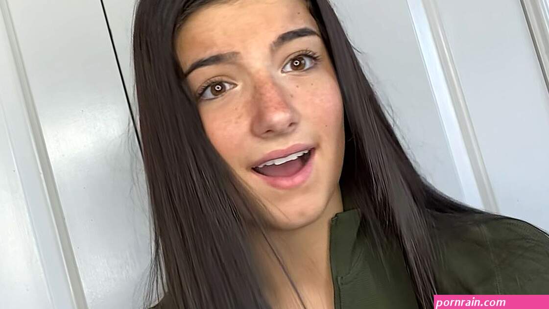 Charli DAmelio tearfully reveals feeling guilty over Lil Huddy drama