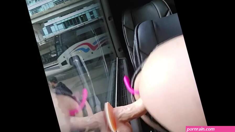 Cumming on bus
