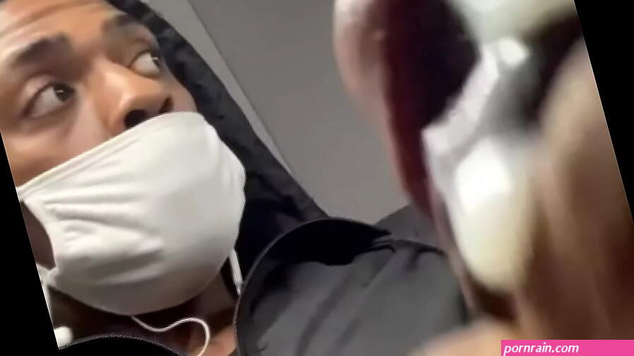 Cumming on the bus