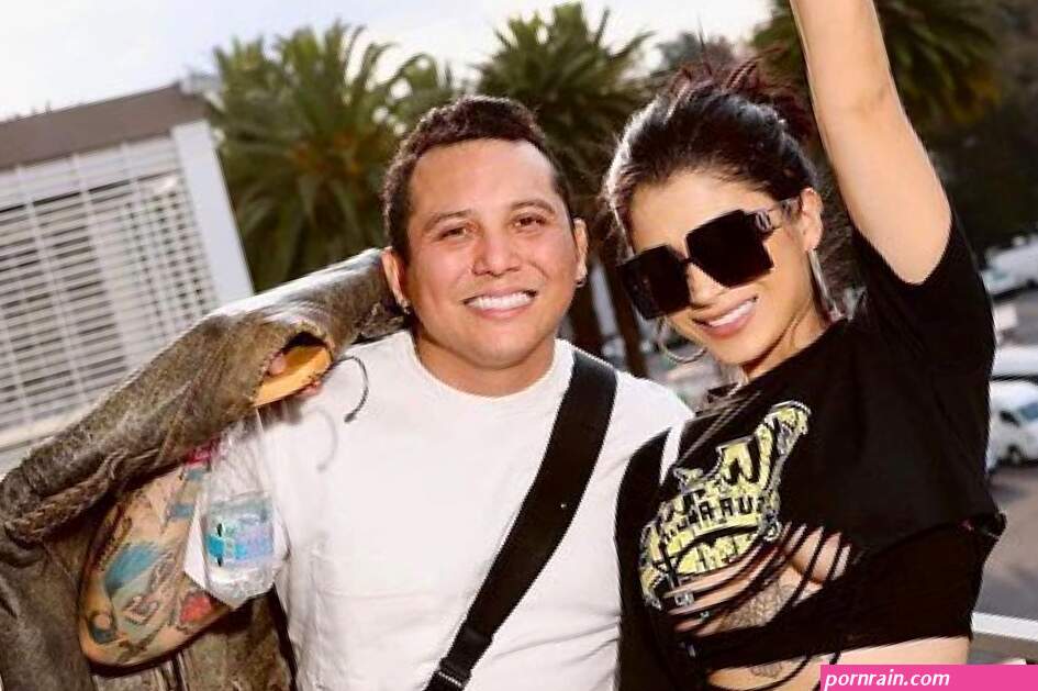 Kimberly Flores filtra imagen de Edwin Luna en paños menores