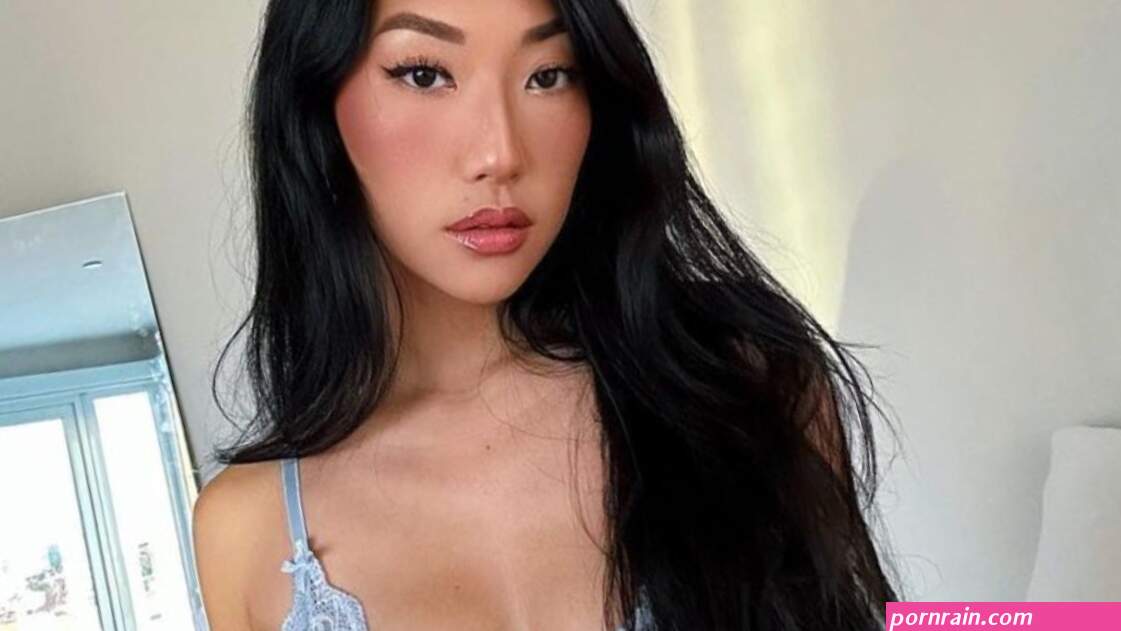 OnlyFans model goes viral after quitting as shes not attracted to men anymore