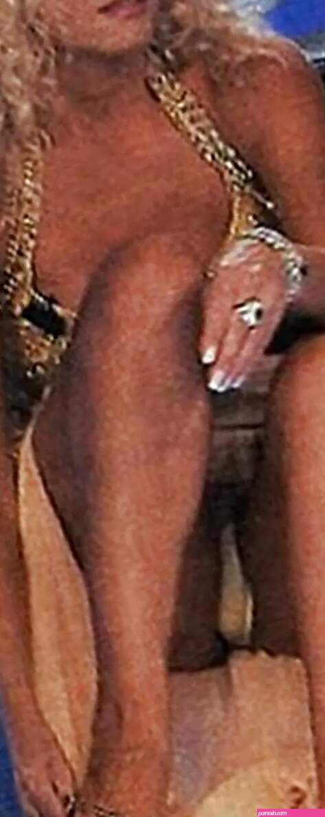 Gaia clerici nuda