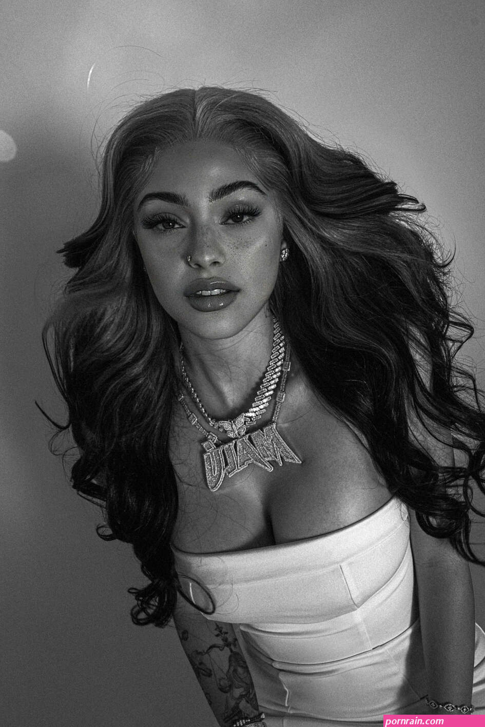 Malu Trevejo Nude OnlyFans Leaks Album Girls