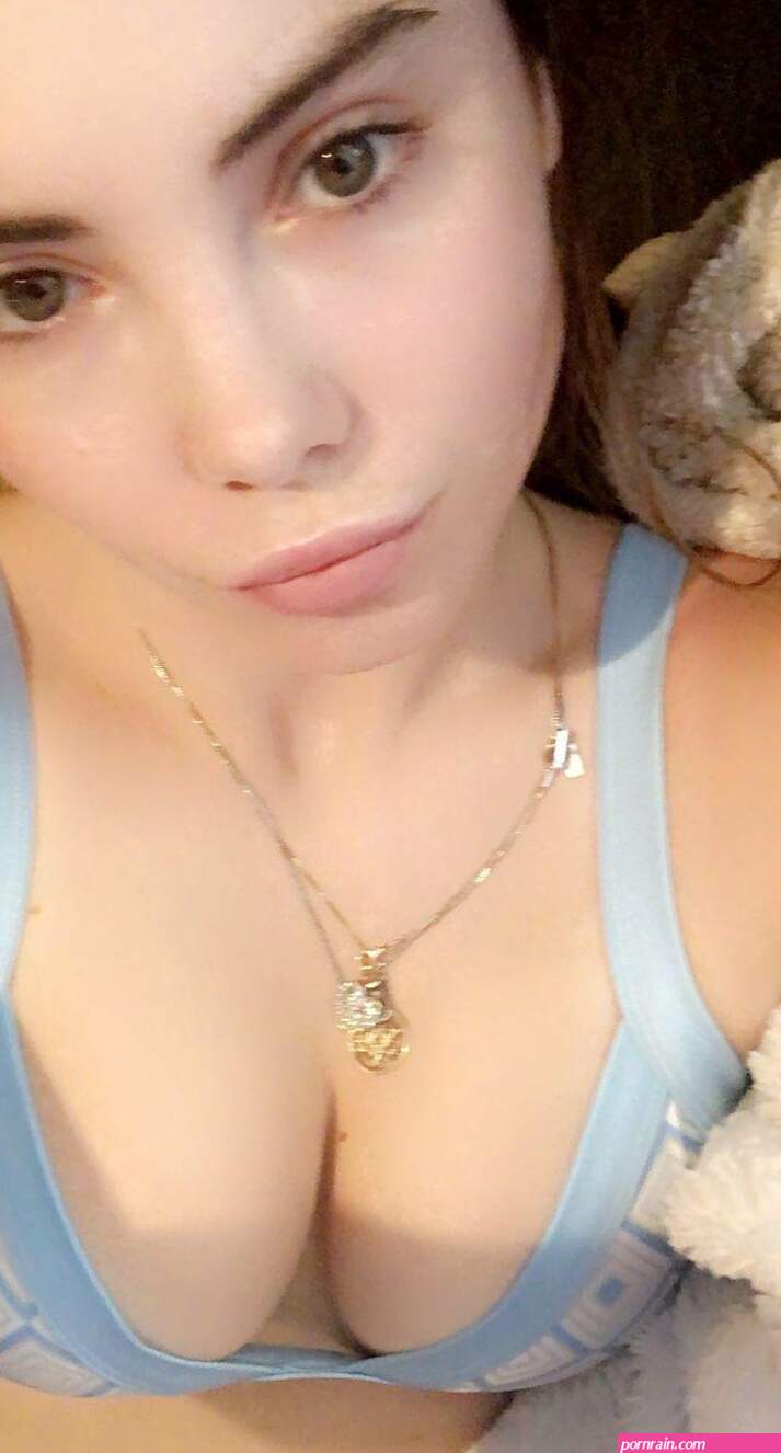 McKayla Maroney Nude And Sexy Leaked the Fappening
