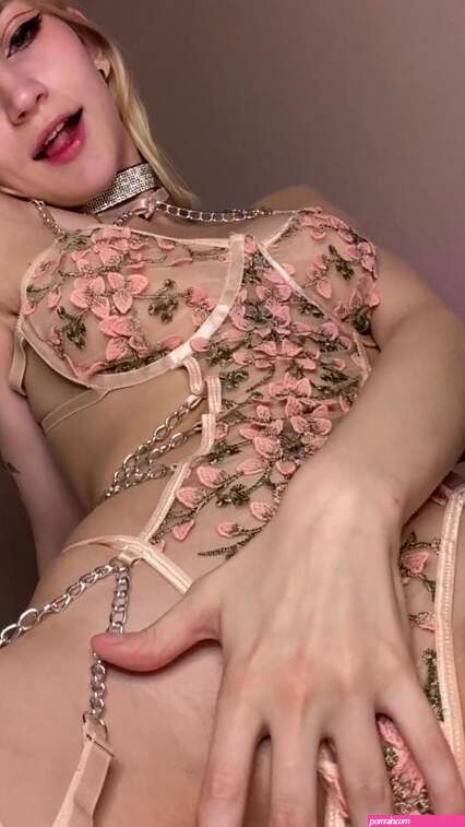moonsimorfin moonsimorfinnn Nude Leaks OnlyFans