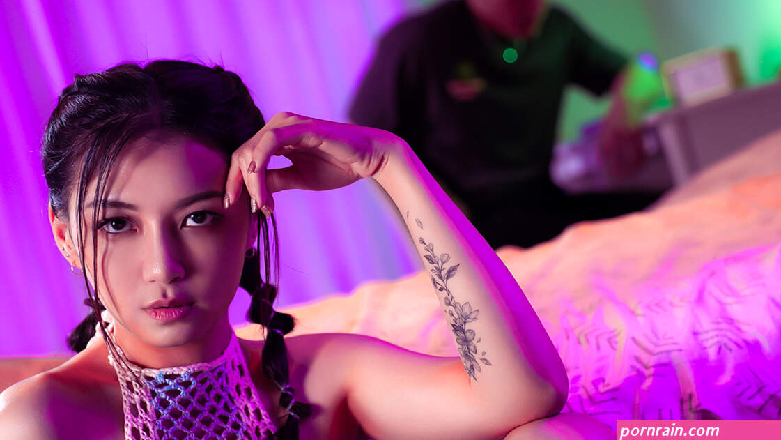 Loud Asian Babe