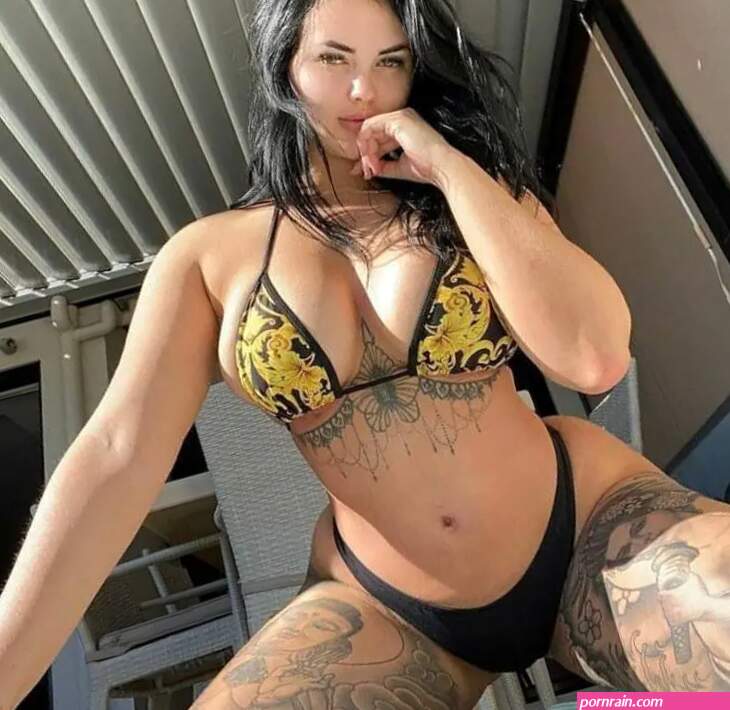 Renee Gracie la ex piloto de carreras que regresa a las pistas tras su paso por OnlyFans