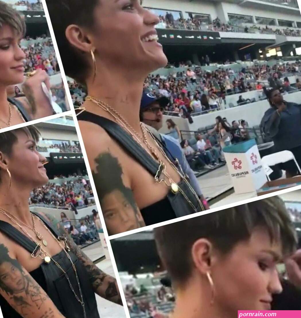 Pin by Neva on The Incomparable Ruby Rose. Ruby rose Girl crushes Red roses