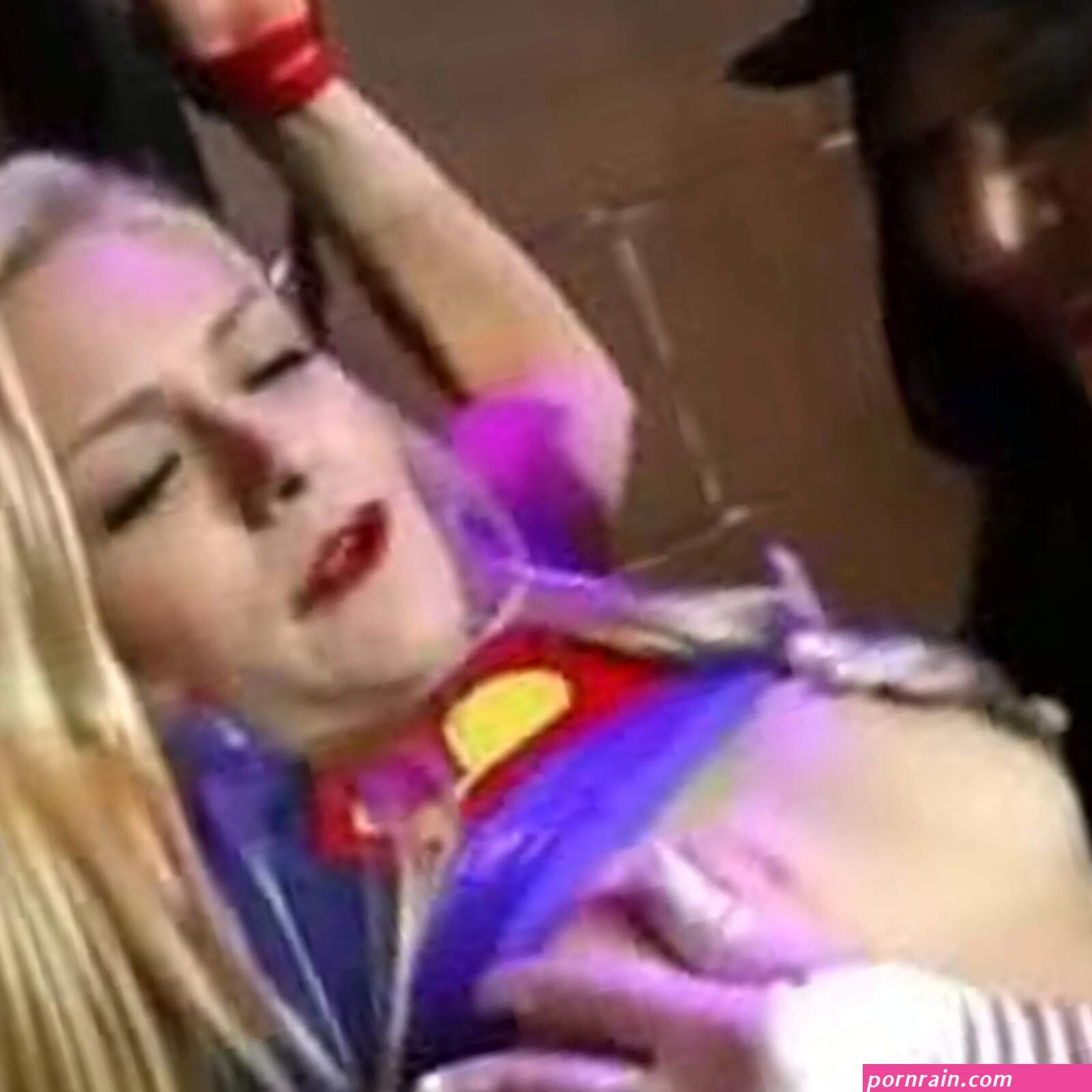 Hd porn lesbians blond