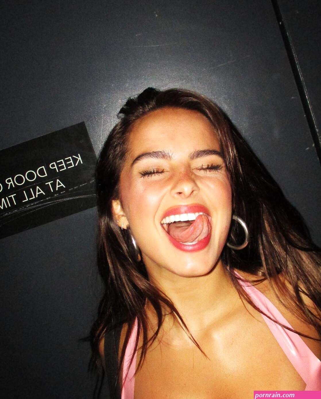 Fotos n 25 : Addison Raes See Through New York Moment!