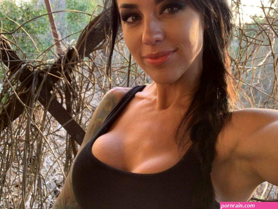 Hot Alex Zedra 64 Pictures Leaked On Thothub