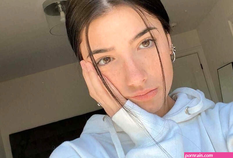 Download Charlie Damelio In White Hoodie Selfie Wallpaper