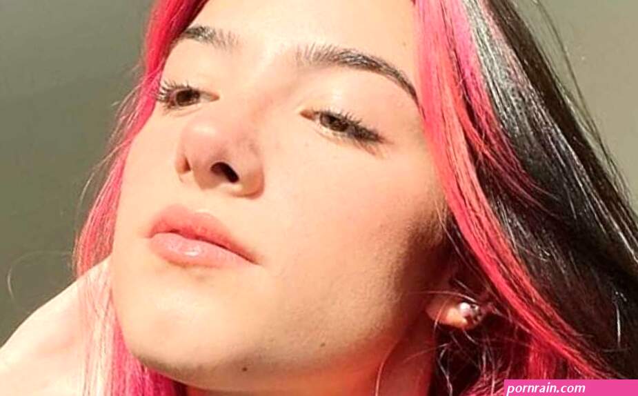 Follower abbandonano Charlie DAmelio su TikTok