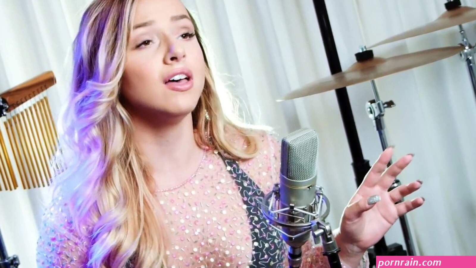 The Best 15 Emma Heesters No