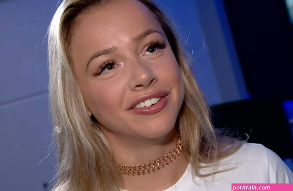 Pretty Emma Heesters
