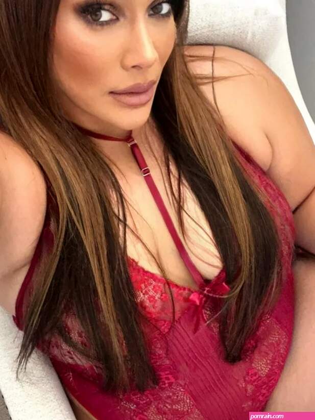 Nia jax onlyfans leak