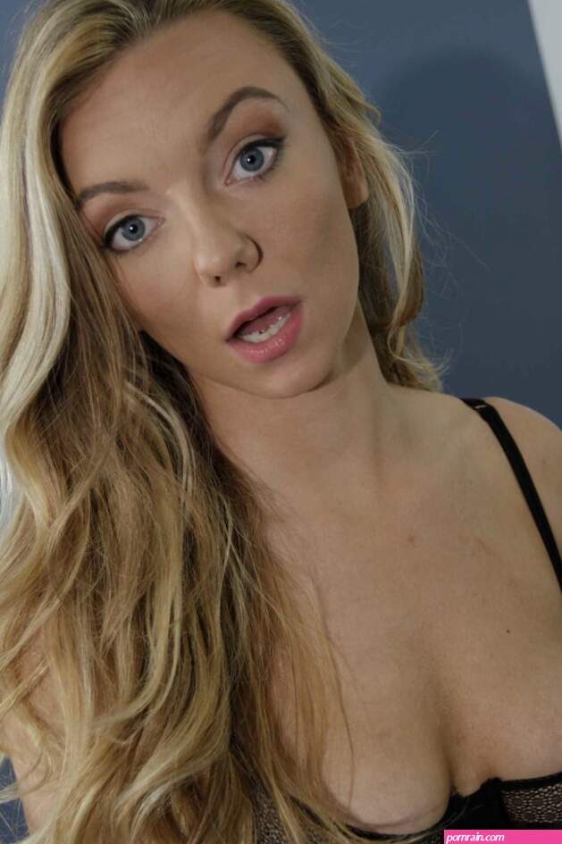 Blonde teen Molly Mae shows off her beautiful skinny body in the bathroom